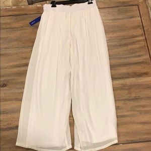 Women’s linen pants